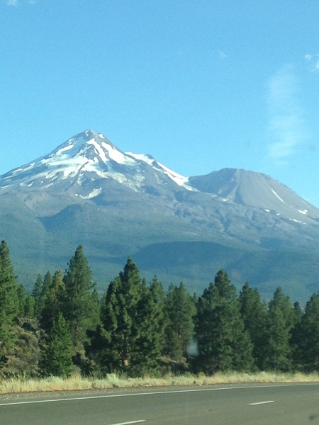 Shasta Mountain in CA, picture for the Oregon side